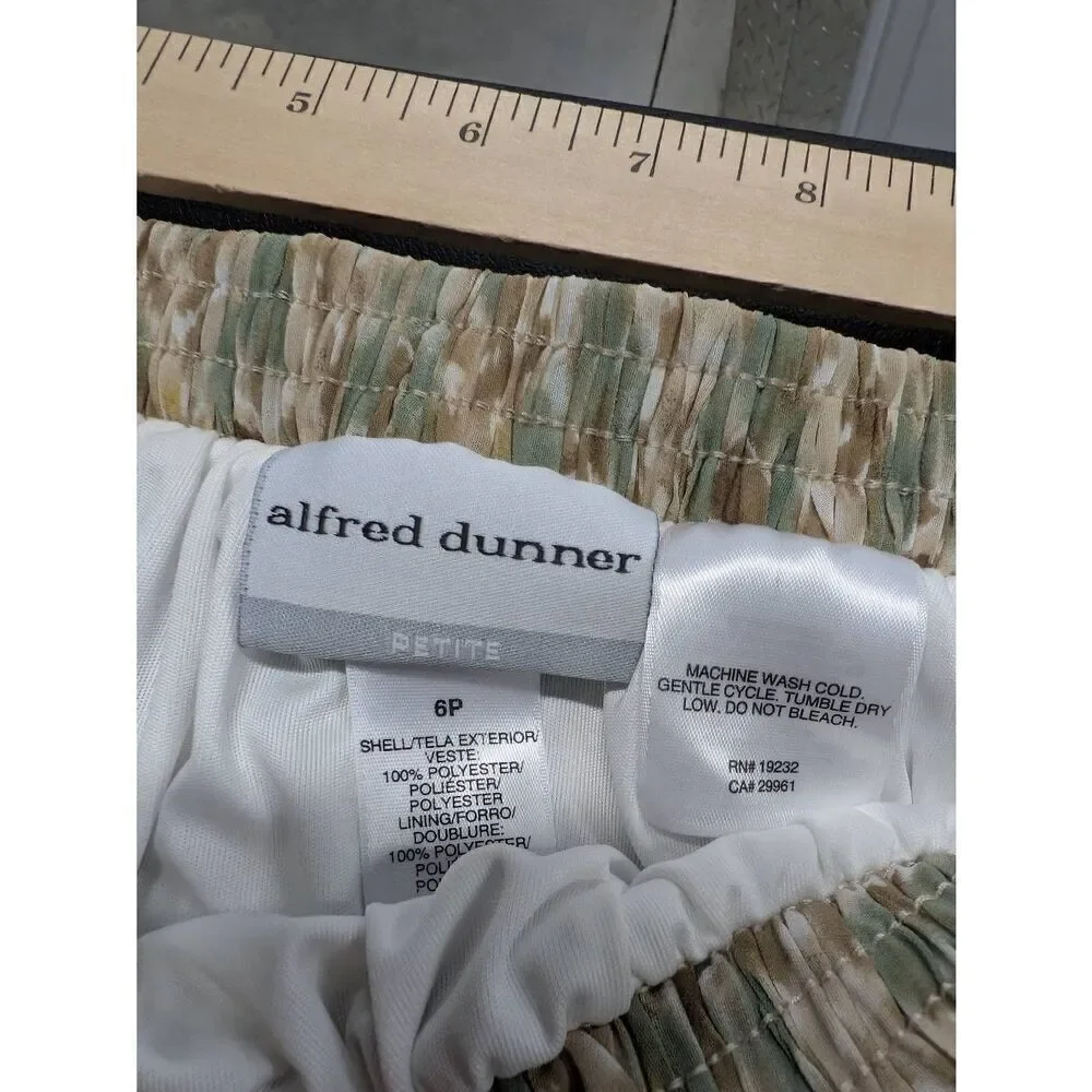 Alfred Dunner Women's Green and Yellow Skirt Women's 6P